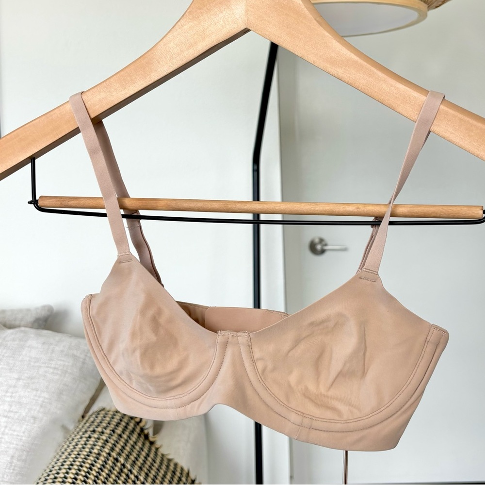 SKIMS Fits Everybody Unlined Demi Bra